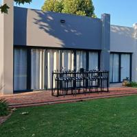 The Duke Guest Rooms, hotel near Bram Fischer International Airport - BFN, Bayswater