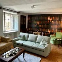 La casa della corte - MonferratoHome, hotel u gradu 'Viarigi'