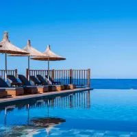 Sea Valley Lodge، فندق في فاراليا