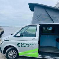 Campervan Ireland Rentals, hotelli kohteessa Dardistown lähellä lentokenttää Dublinin lentokenttä - DUB 