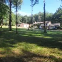 La Forêt des Trois Hiboux - Le Clos Napoleon Bed&Breakfast, ξενοδοχείο σε Salon