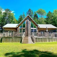 Forest Fawn Chalet 2 Bed with Hot Tub, hotel di Sussex