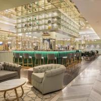 The Emerald House Lisbon - Curio Collection By Hilton，里斯本Estrela的飯店
