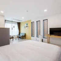 Lunamar Pension, Hotel in Jeju-do