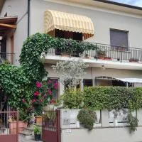 B&B Via della Grotta、モンスンマーノのホテル