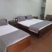 Palms View Hotel, hotel near Faisalabad International Airport - LYP, Faisalabad