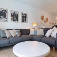 Vivenda Duneta - in Walking Distance to the Beach by Lisbeyond &ndash; hotel w Aljezur