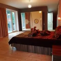 Cosmos villa, מלון בגאלבה
