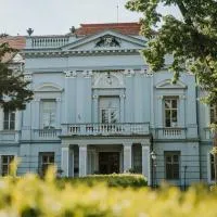 Hotel Kaštieľ Mojmírovce, ξενοδοχείο σε Mojmírovce