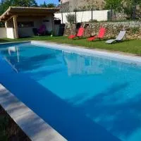 La Magnanerie de l'Estrade, gîte 8 pers avec piscine, viešbutis mieste Rosières