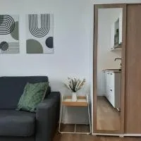 Mami Home Milano Con parcheggio tax1euro, hotel sa Cormano