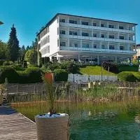 Tennis & Yacht Hotel Velden, viešbutis mieste Feldenas prie Verto ežero