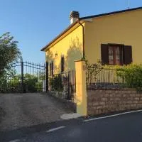 La casa sul poggio, hotel Lubrianóban