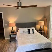 Sunset Shores - UNIT B Kaiupoho، فندق في كيلوا كونا