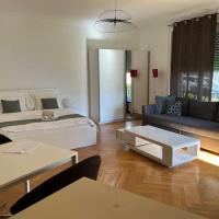 Appartement ensoleillé à Lausanne Centre, hotel en Florimont-Chissiez, Lausana