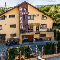 Pensiunea Teo, hotel en Caransebeş