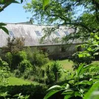 The Old Cowshed - B and B, hotel v mestu Pembroke