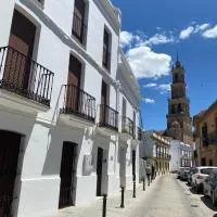 Apartamento Puerta del Perdón, hotel em Constantina