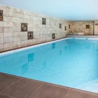 Logis Hostellerie Motel Au Bois Le Sire, хотел в Орбе