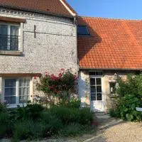 Petite maison à la campagne، فندق في Cressonsacq