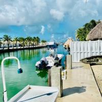 Paradise in Key Colony with Cabana Beach Access, hotell i Key Colony, Key Colony Beach