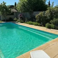 B & B Florence et Francis, hotel i Cuxac-dʼAude