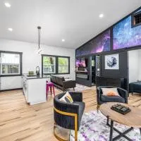 New Galaxy Tree House, hotel sa Pittsboro