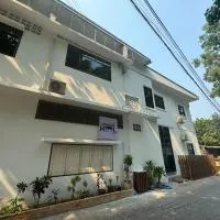 Ladakul hostel (ลดากุลโฮสเทล), hotel en Chom Thong
