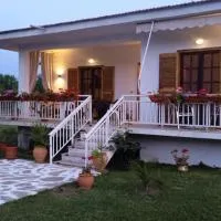 Gästehaus Edelweiss Olympiada Halkidikis, hotel v destinaci Olympiada