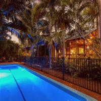 Spacious family friendly oasis-walk to Cable Beach, hotel cerca de Aeropuerto internacional de Broome - BME, Cable Beach