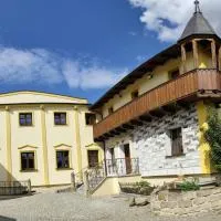 Hotel u Jindry, hotel a Železnice
