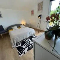 La Chambre de Kerly, hotel em Pléguien