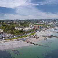 Salthill Hotel, hotel in Salthill, Galway