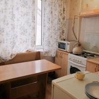 2 комнатная квартира на Автопарке: Uralsk, Oral Ak Zhol Havaalanı - URA yakınında bir otel