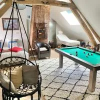 Loft Romantique - Balnéo - Billard - Massage, khách sạn ở Verton