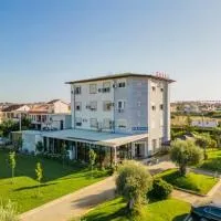 Hotel SHahini, hotel a Shijak