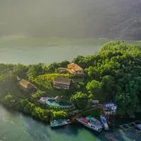 Mai Chau Hideaway Lake Resort، فندق في ماي تشاو