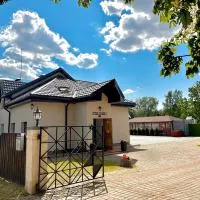 Čill Easy hotel with self check-in – hotel w mieście Ādaži