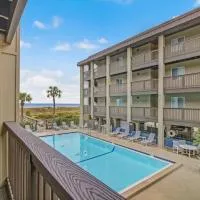 Oceanview Sand Dollar Villas Condo - Balcony - Pool, hotell sihtkohas Fernandina Beach