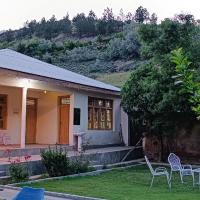 Gankorini Guest House Chitral, hotelli Chitralissa lähellä lentokenttää Chitralin lentoasema - CJL 
