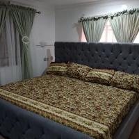 2bedroom flat at Adewole estate Next to Red Caffino, hotel Ilorin Airport - ILR környékén Ilorin városában