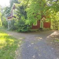 Gamla Lärarbostaden, hotel a Lenhovda
