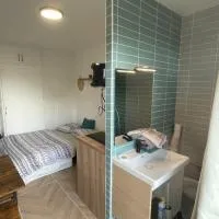 Superbe studio neuf avec Balcon, hotel em Laxou
