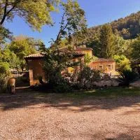 Bastide Du Maoupas Gîtes, ξενοδοχείο σε Belgentier