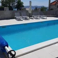 Apartmani Naomi&Leo, hotel i Senj