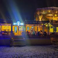 Davy Jones Beach Cafe, hotel in Mahabalipuram Beach, Mahabalipuram