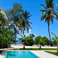 Lions Zanzibar SUITE&APARTEMENT with private pool - LUXURY ON THE SEASIDE，Bunju的飯店