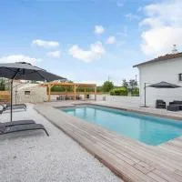 Villa Rose - Padel - Piscine - Cinéma & Poker Room, Hotel in Saint-Jory