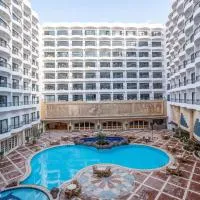 Azal Pyramids Hotel, מלון בקהיר