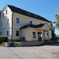 NA-Home Melcherhof, hotel u gradu Grafenstein
